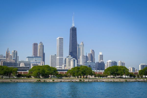 Chicago: ascensore precipita per 84 piani. Illesi i passeggeri