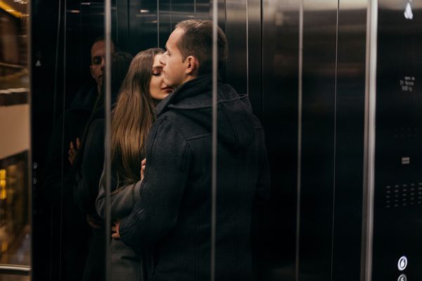 Buon San Valentino in ascensore