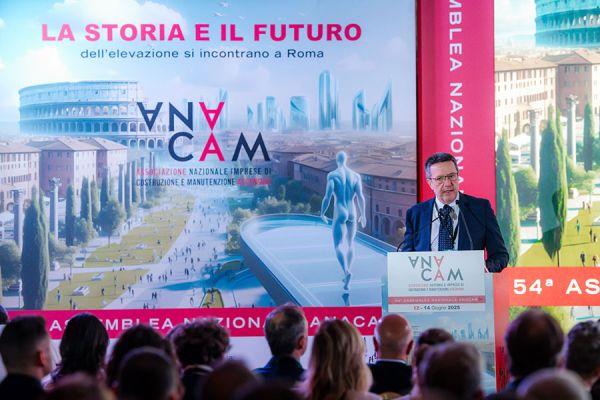 Lo sconto in fattura e il nodo dell’Iva al 4%: il bilancio di Piero Mosanghini alla 54ª Assemblea Nazionale Anacam