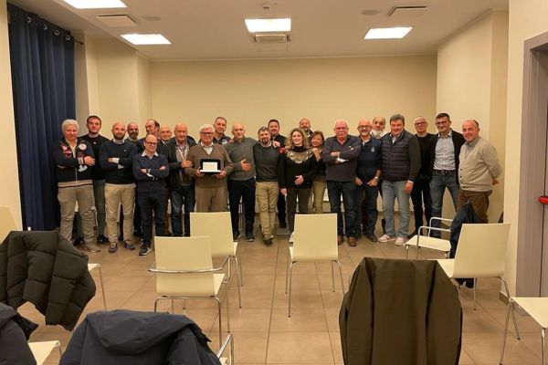 Anacam Liguria: targa a Edoardo Rolla per l’attività in favore degli associati